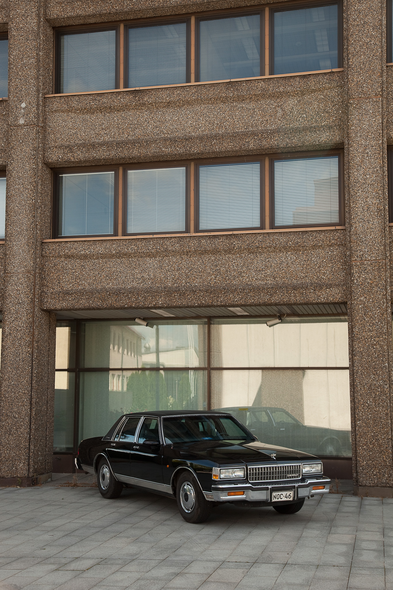Mobilisti Chevrolet Caprice right front