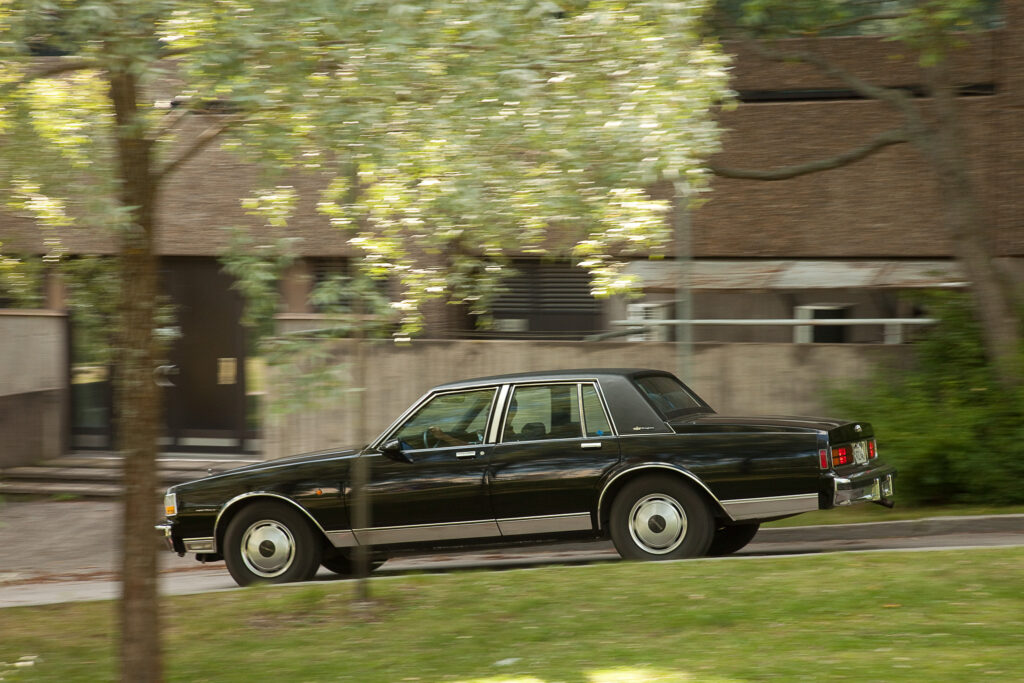 Mobilisti Chevrolet Caprice left side