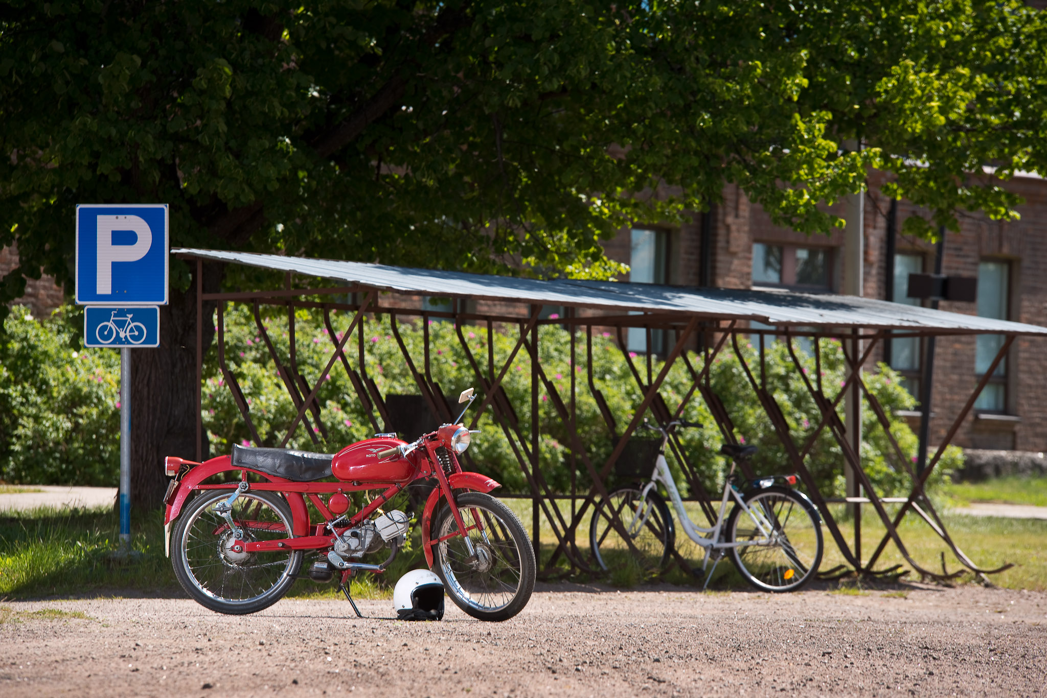 Moto Guzzi Mobilisti 6/2016