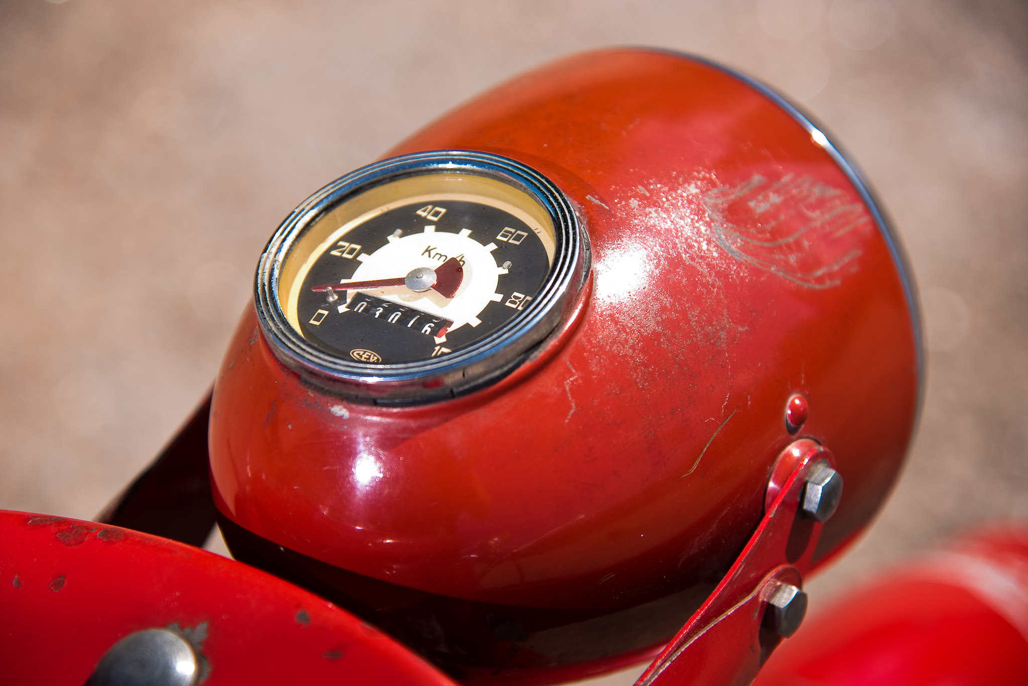 Moto Guzzi Mobilisti 6/2016