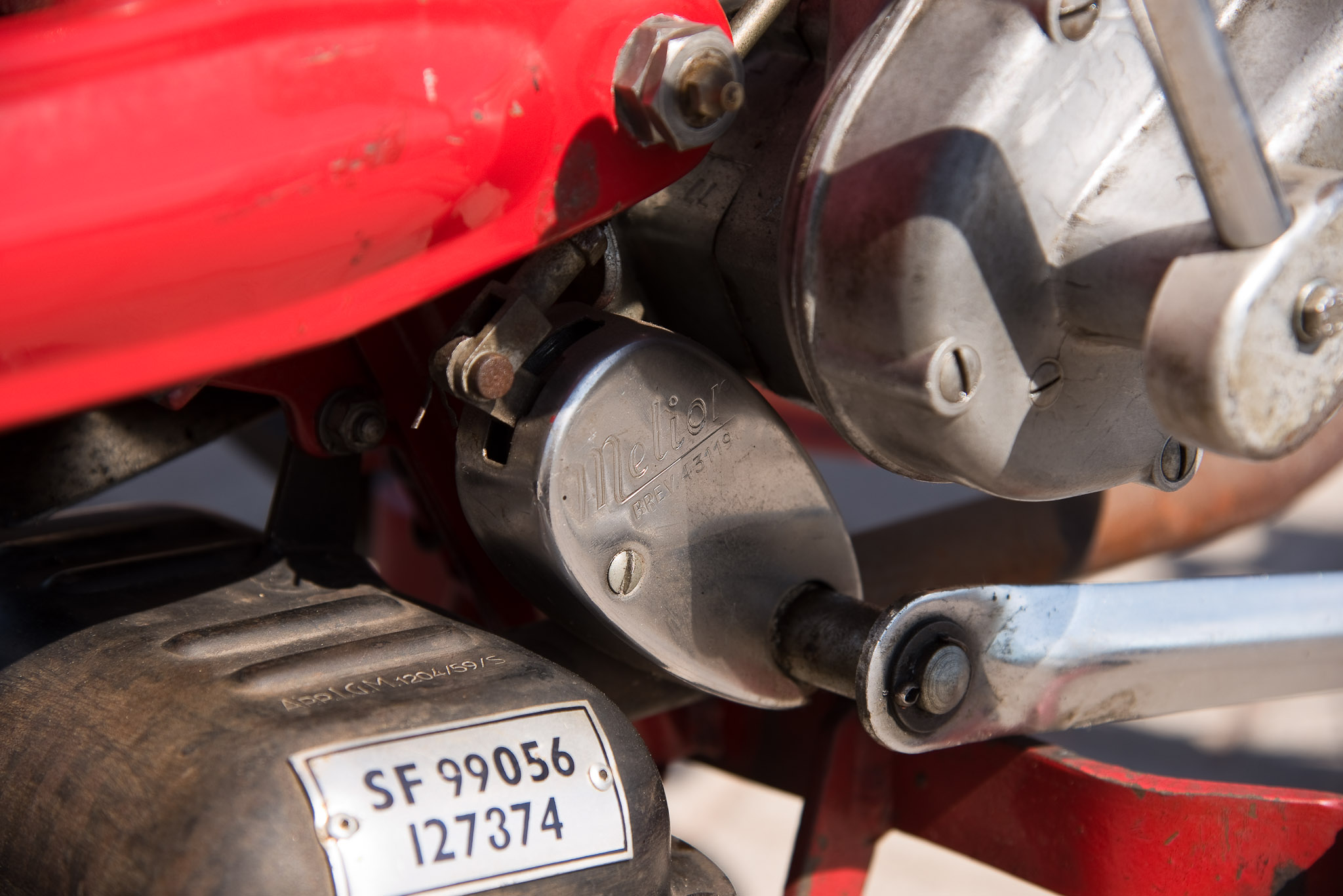 Moto Guzzi Mobilisti 6/2016