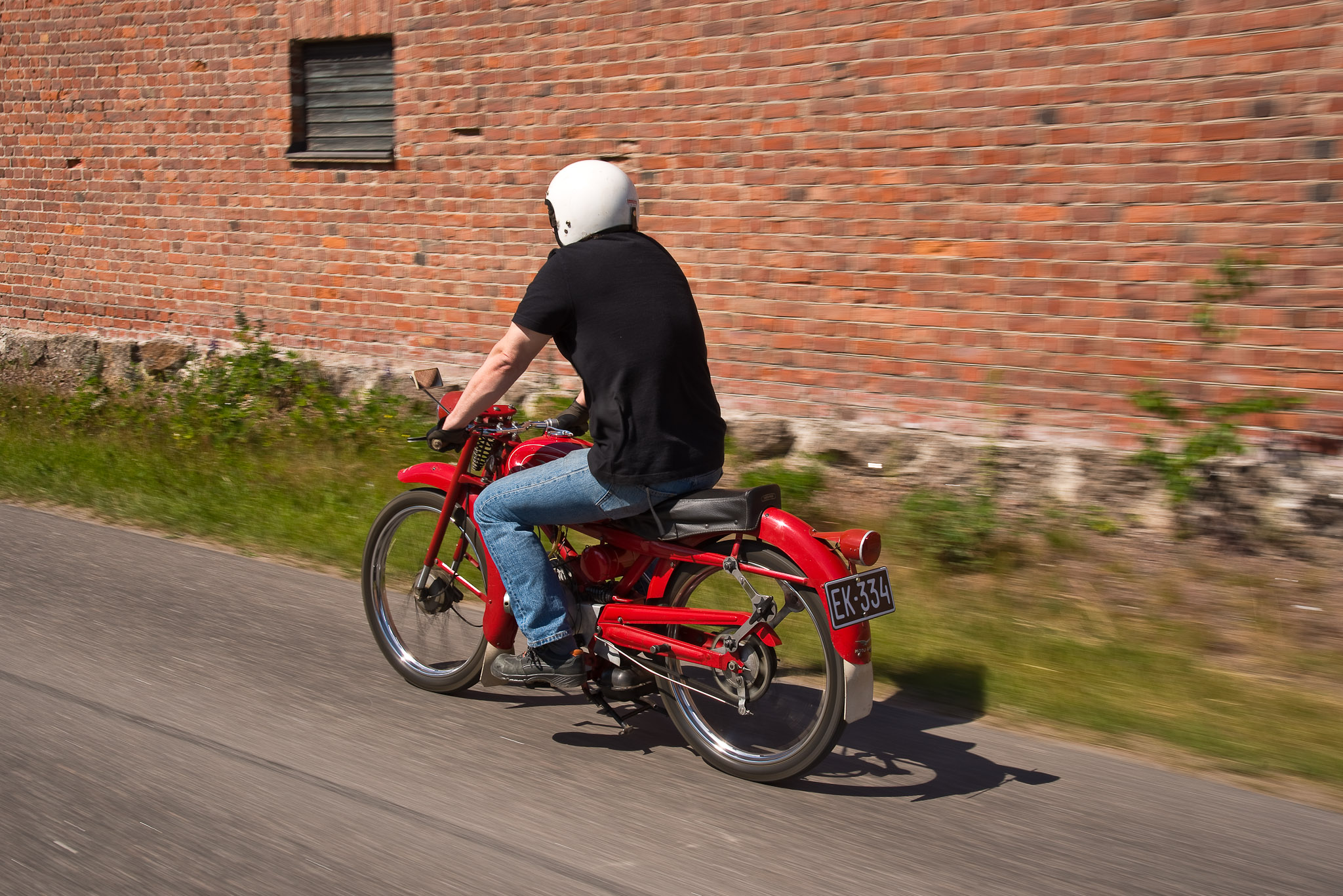 Moto Guzzi Mobilisti 6/2016