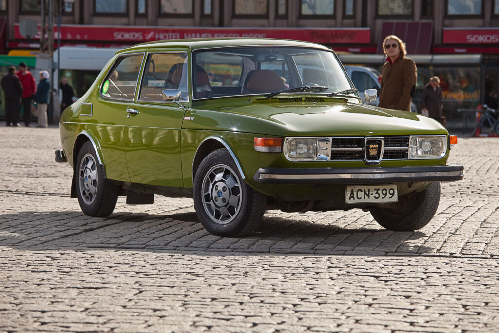 Mobilisti Saab 99
