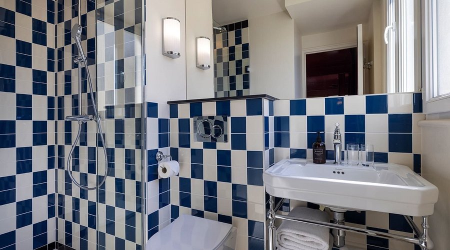 La Conversation kylpyhuone Mobilisti